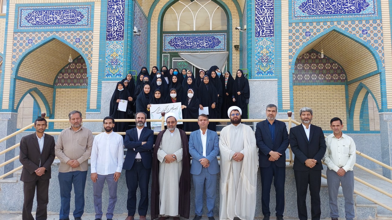تجلیل از 100 دانش آموز برگزیده  قرآنی  در بردسکن